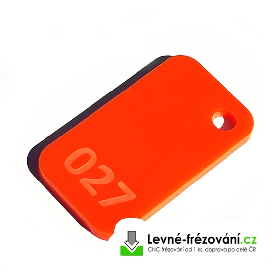 Plexisklo oranžová 027 - 2000 x 1000 - 3 mm - 740x420 mm