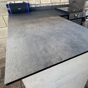 Kuchyně do L venkovní z kompaktní desky Kuchyně do L venkovní z kompaktní desky