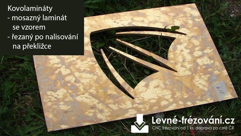 Kovolaminát s mosazným vzorem do restuarace Potrefená husa. S podkladem, síla 15 mm.  Kovolaminát s mosazným vzorem do restuarace Potrefená husa. S podkladem, síla 15 mm.